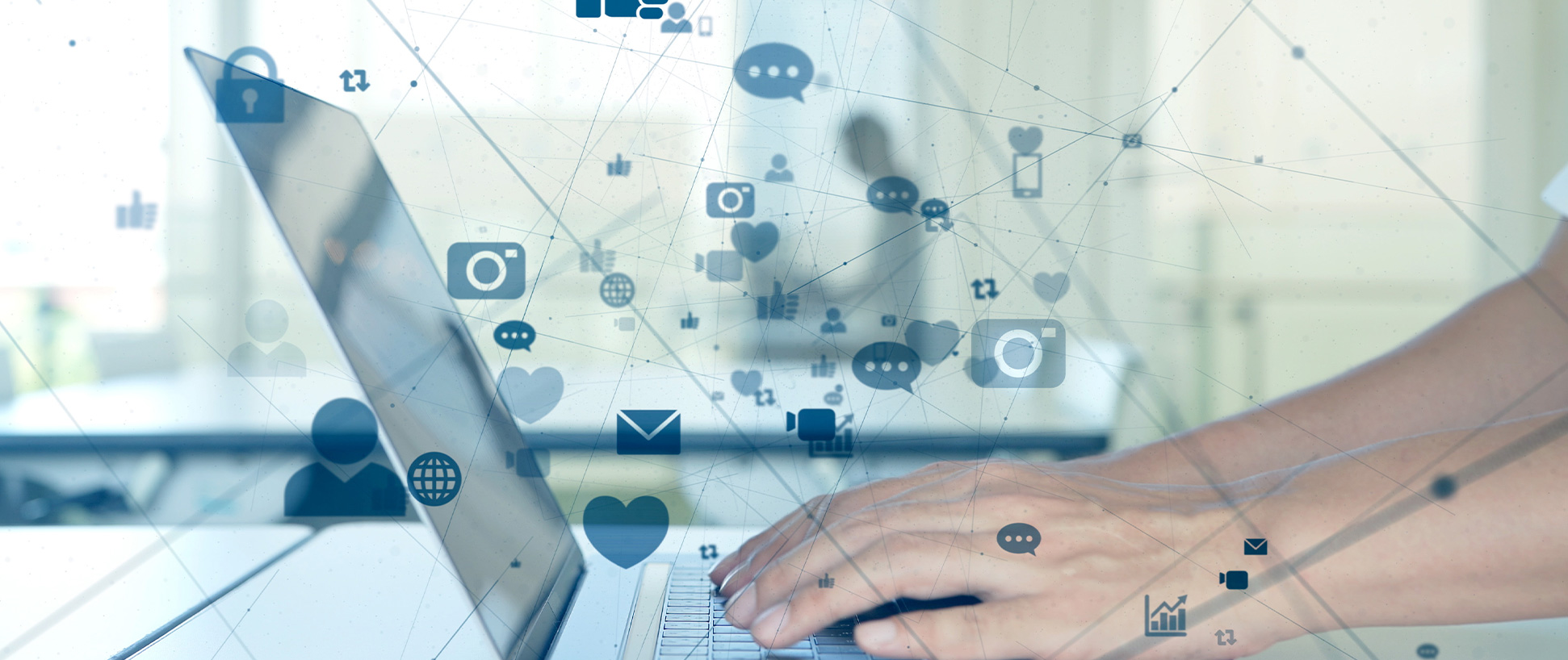 企業公式SNSアカウント開設から運用まで